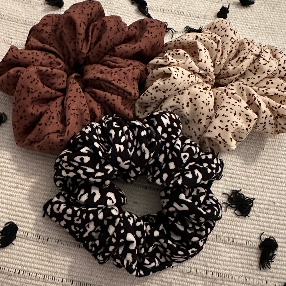 Scrunchii set of 3- oversized
